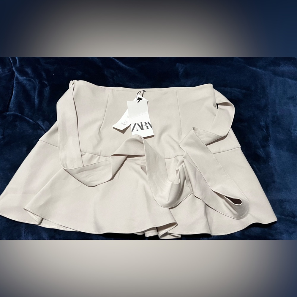Zara Mini skirt